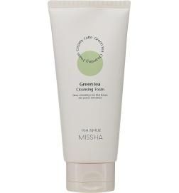 Missha - Cleansing Foam Creamy Latte Green Tea - Pianka Myjąca z Ekstraktem z Zielonej Herbaty i Proteinami Mleka - 172 ml